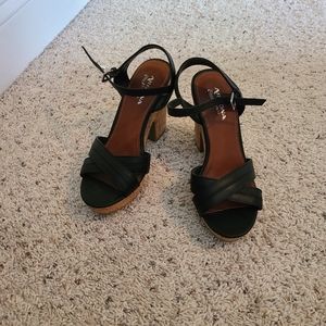 Black heels/wedge